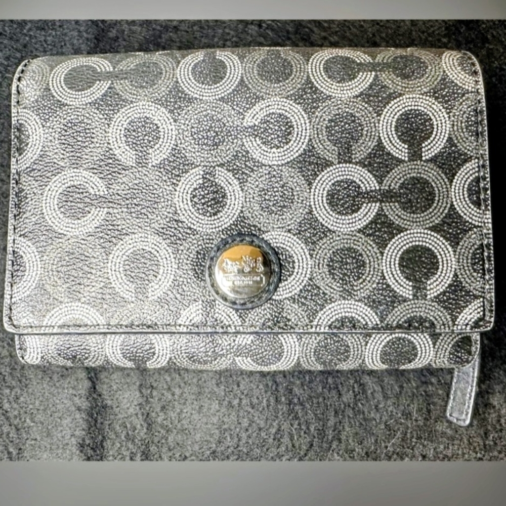 Coach Signarure Black Silver Lilac Bifold Wallet Preloved Beautiful